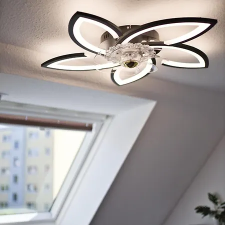 Dresdenstay 3 Schlafzimmer 2 Baeder Balkon Kamin Ps4