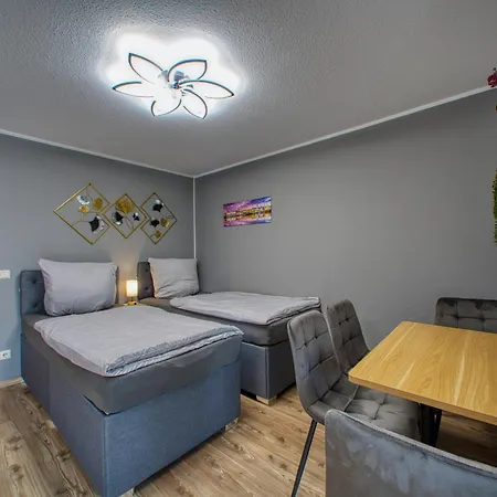 Dresdenstay Gompitzer Strasse Balkon Kamin Ps4 Parkplatz Dresden