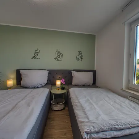 Dresdenstay Gompitzer Strasse Balkon Kamin Ps4 Parkplatz *